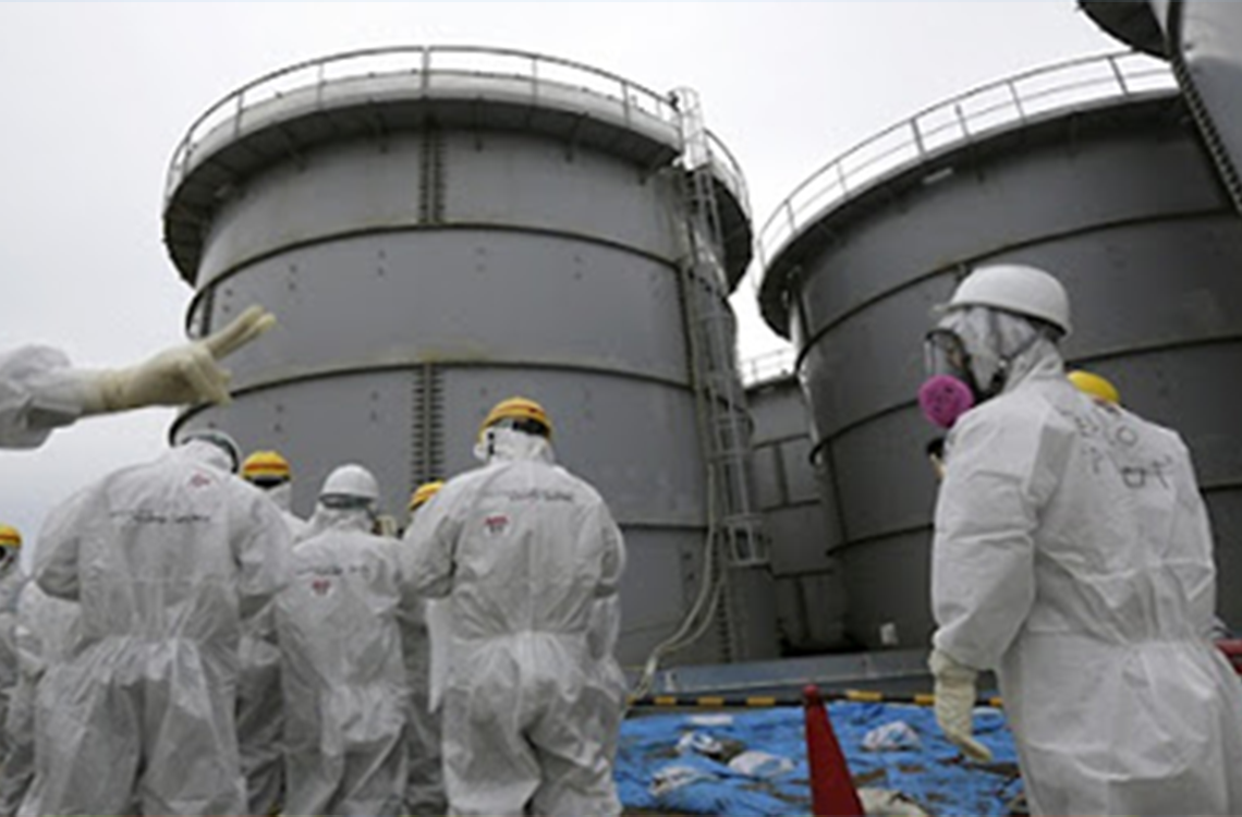 industrial water tank cleaning.jpg@3x